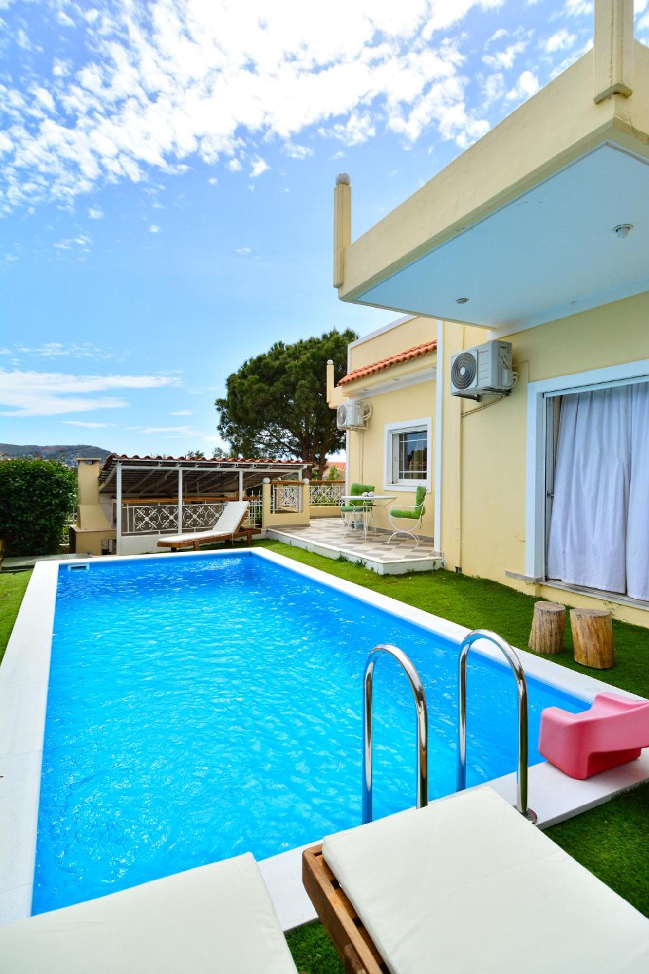 Villa Filoxenia All Seasons, Near Airport, Sea, Athens Agia Marina  Buitenkant foto